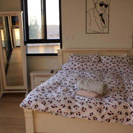 Villa נס הבריאה Midreshet Ben Gurion Esterno foto