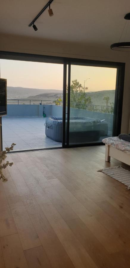 Villa נס הבריאה Midreshet Ben Gurion Esterno foto